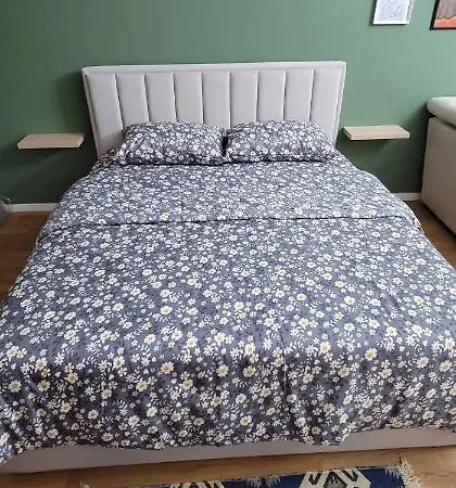 Teba Garden's تيرانا