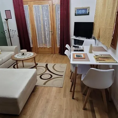 Teba Garden's Penzion Tirana