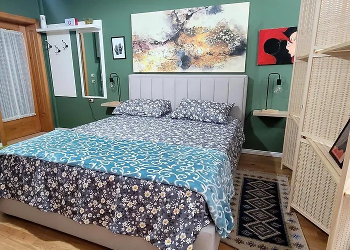 Teba Garden's Τίρανα