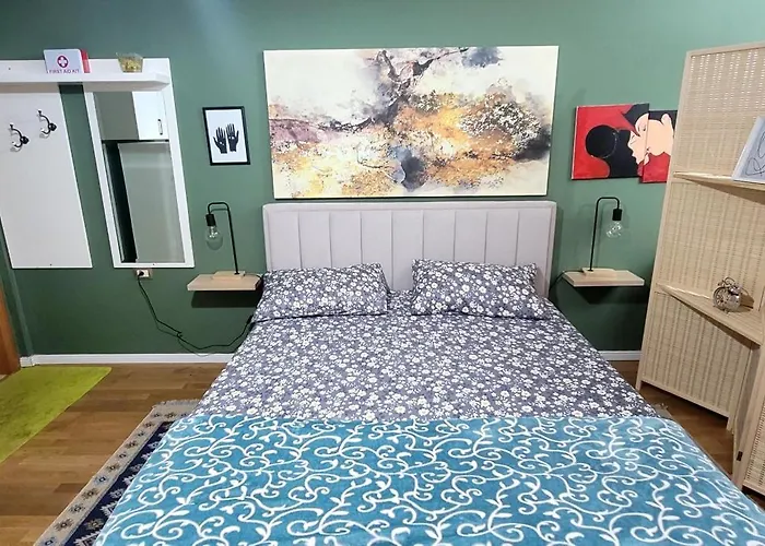 Teba Garden's Τίρανα